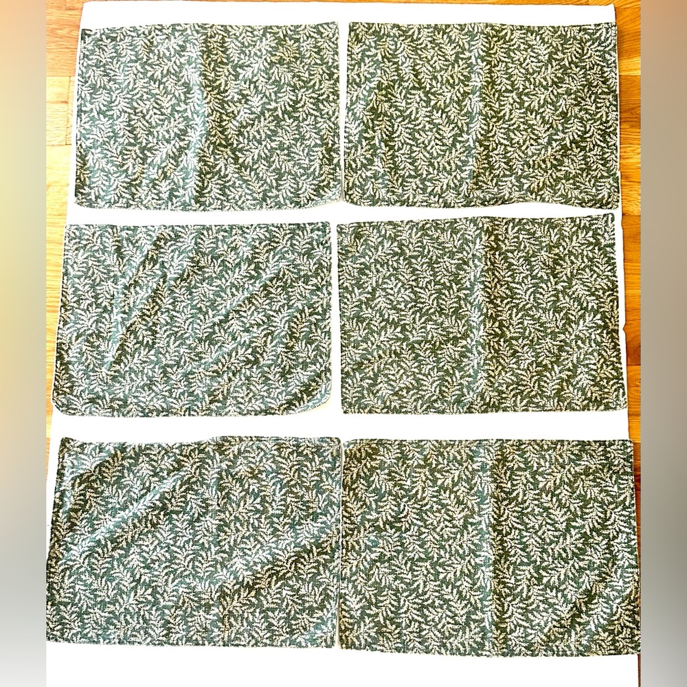 Homemade Reversible Clothe Place-mate Set Of 6 Green Stripe/Leaf Pattern